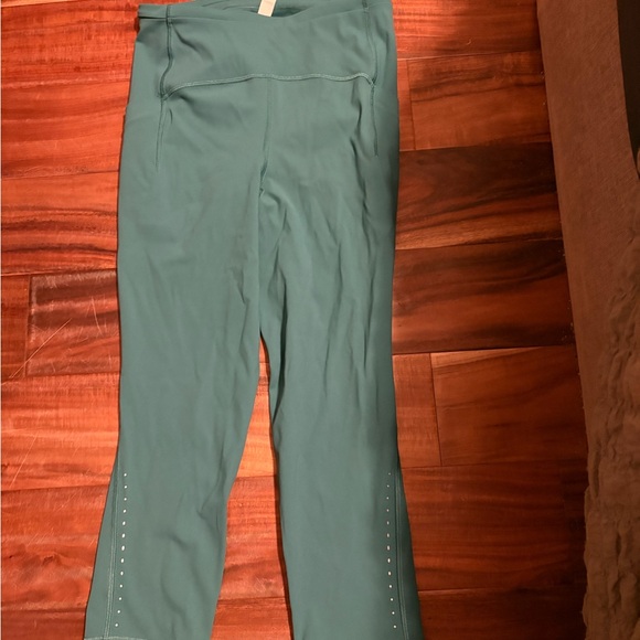 Lululemon High Rise Crop Leggings Size 6 Teal Green - Picture 2 of 8